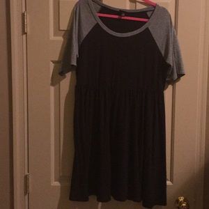 Torrid raglan sleeve tunic 1x